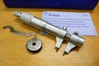 Analogový dutinový mikrometr , Schut