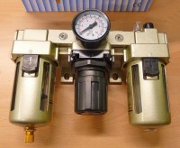 Regulátor tlaku vzduchu 1/2" G s odkalovačem - odlučovačem a přimazávačem ZC4000-04