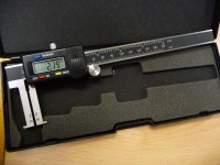 Digitální posuvné měřítko na vnitřní zápichy 20-170mm , zápich 2,7mm , čelisti 40mm