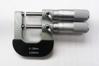 Třmenový mikrometr 0-25mm DIN 863 na měření tolerance